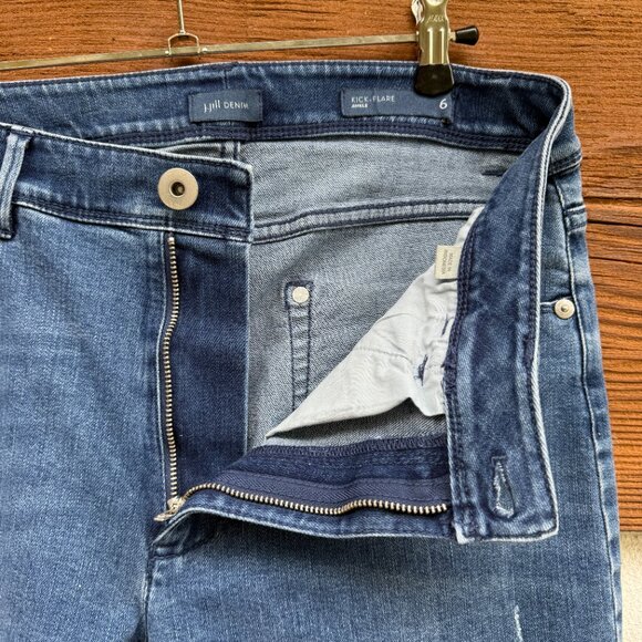 J JILL Denim Kick Flare Ankle Jeans. Raw Hem, Mid-Rise, Stretch, Blue. Sz 6 EUC - Picture 9 of 15
